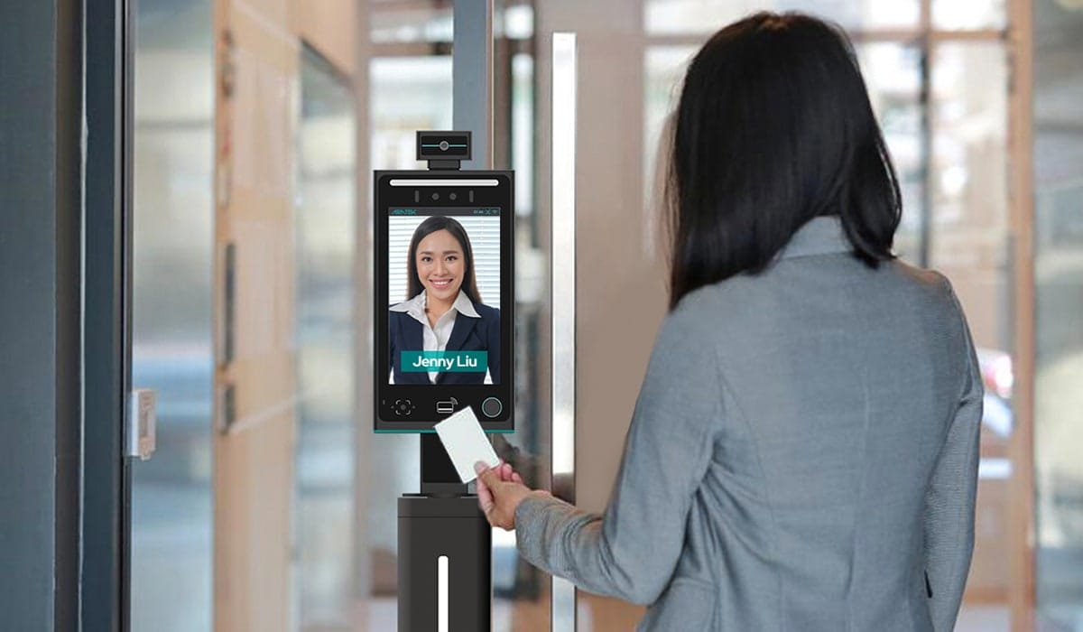 door access control systems in Columbus for secure workplace entry management